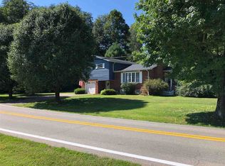 1709 Johns Creek Rd, Milton, WV 25541