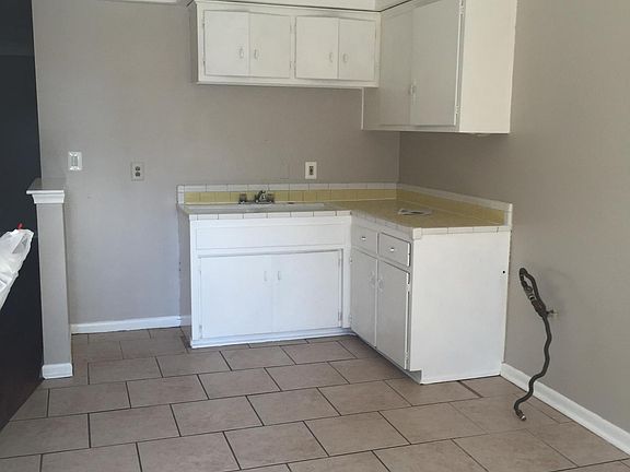1315 Kitchen