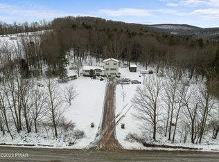 140 Yarnes Rd, Forest City, PA 18421