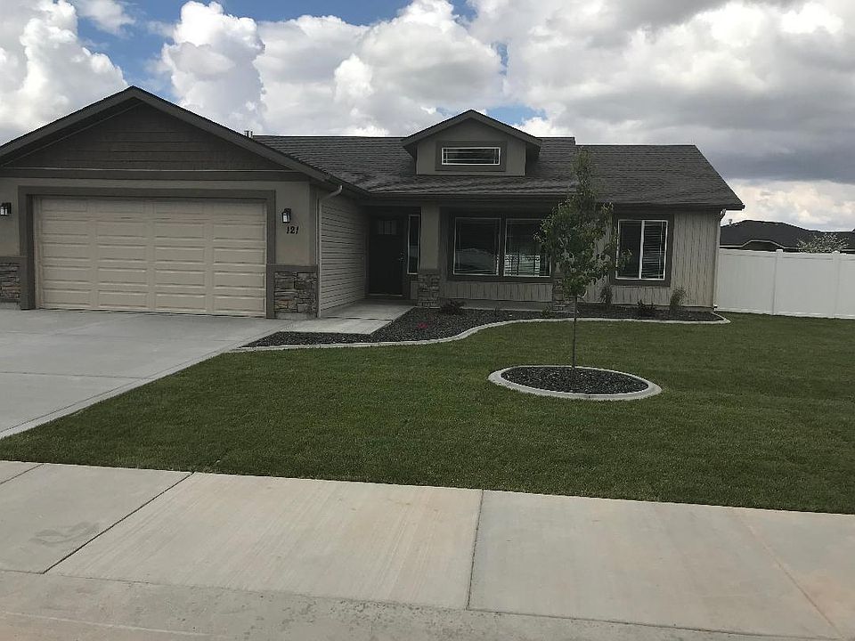 1st image of 121 Cayuse Creek Dr