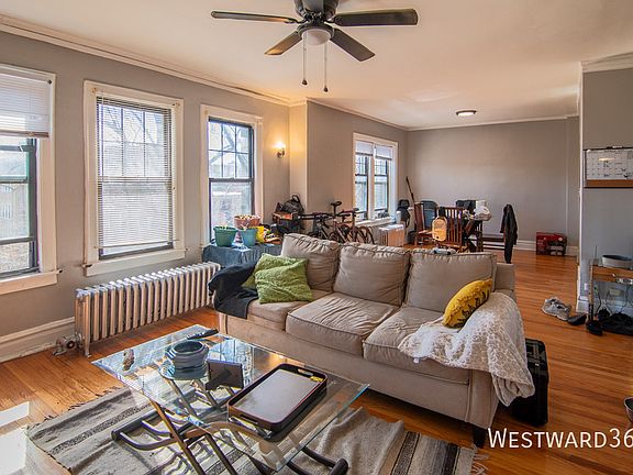 2nd image of 1620 W Farwell Ave APT 3A