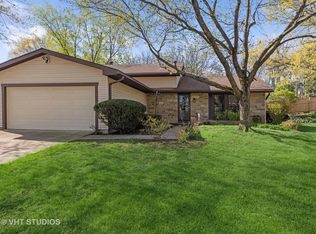 6571 Deerpath Ct, Lisle, IL