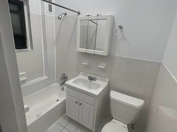 4th image of 521 W 157th St #5EE