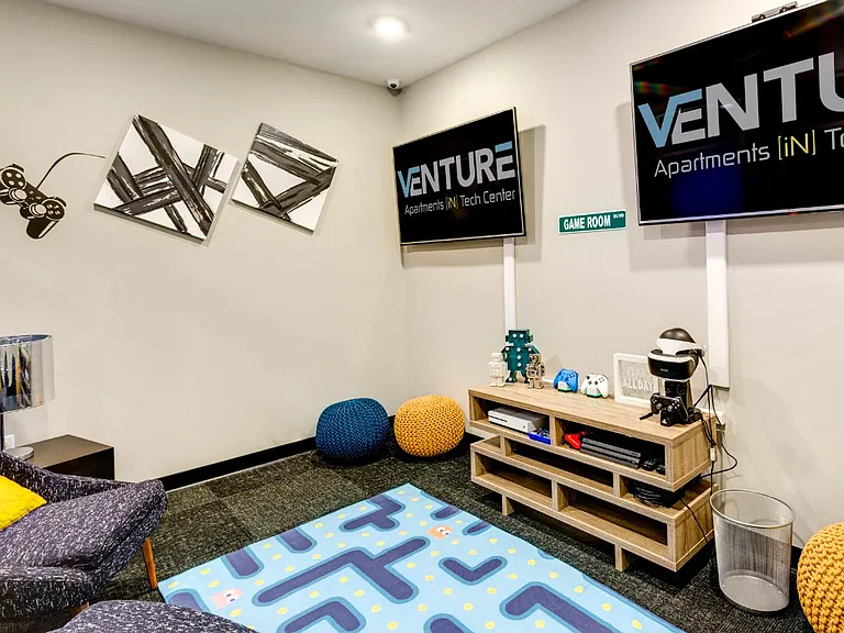 Gaming parlor