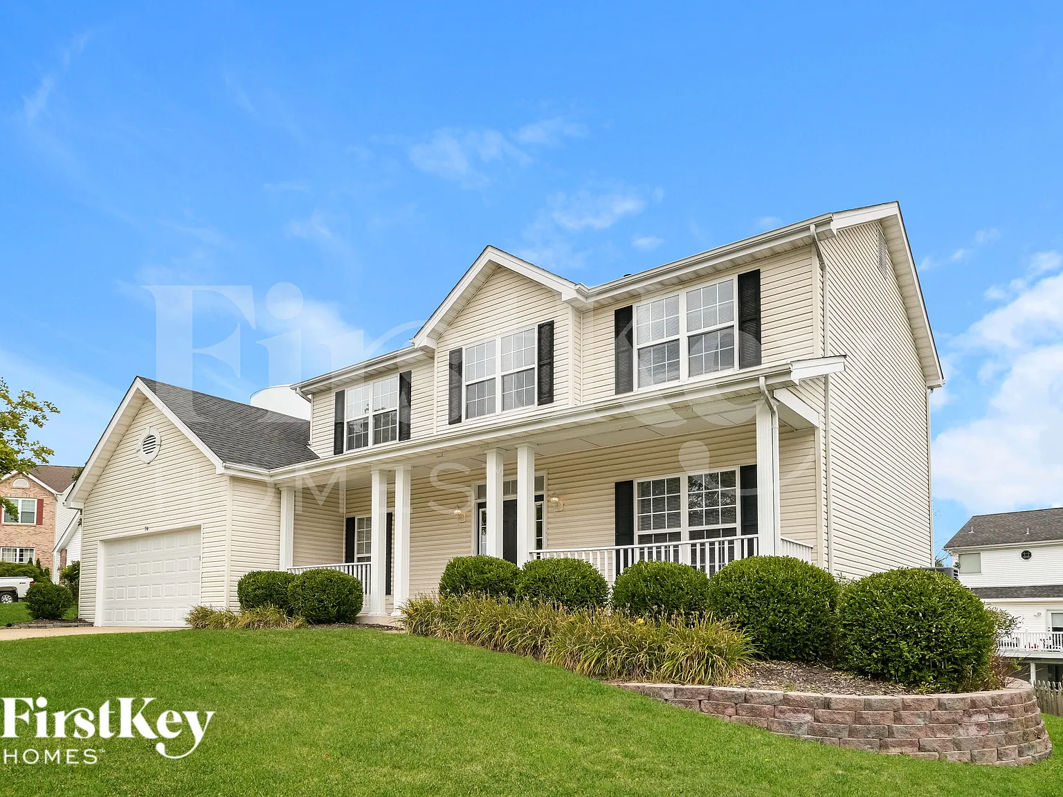 5 bed, 3.5 bath, 2322 sqft, $3,365 — Photo 2