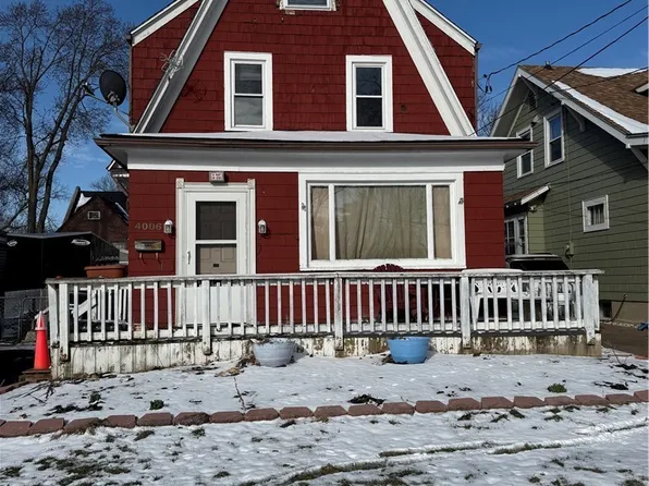 4006 Deveaux St, Niagara Falls, NY 14305