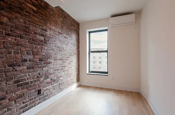 Rented by Weinstein Realty Group | media 24