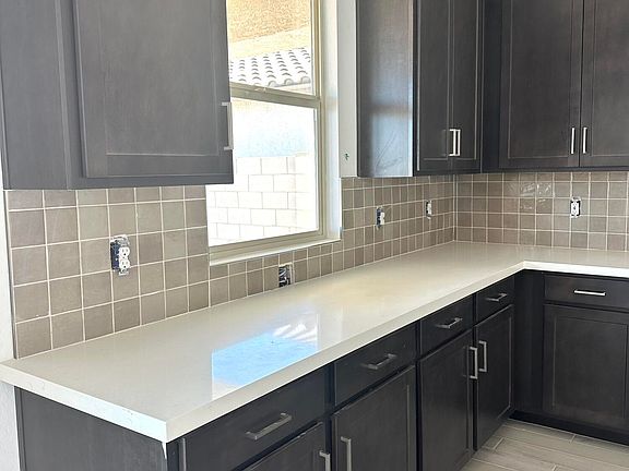 3rd image of 43373 N Wollemi Street