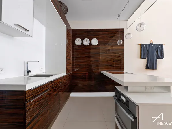 111 Fulton Street 517 image 2 of 11