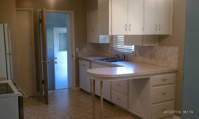 1st image of 802 Saturn Ave
