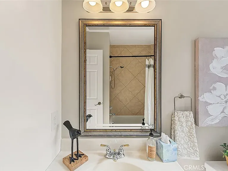 4 bed, 1593 sqft, $1,100 — Photo 4