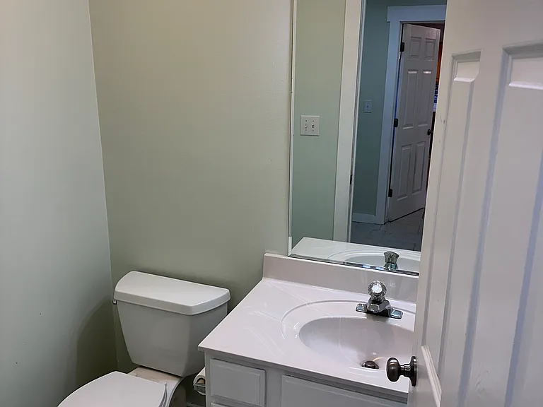 118 Glenstone Ct — Photo 7