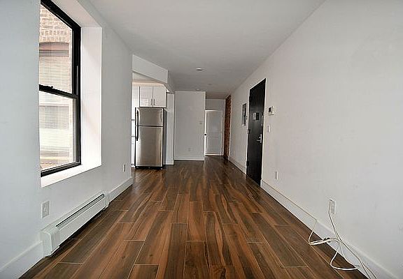 3rd image of 1019 Southern Blvd APT 4B