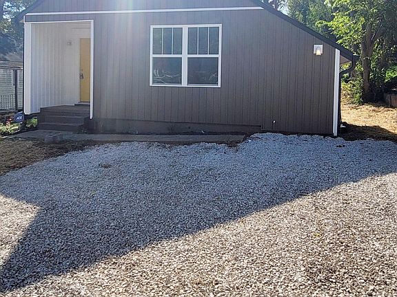 3rd image of 1717 Wilder Pl