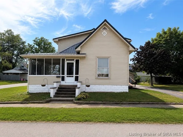 104 N Meridian Street, Scottsburg, IN 47170