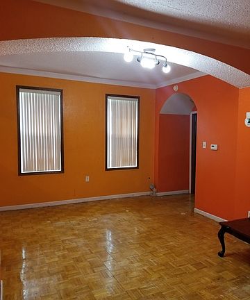 5th image of 616 Joliet St