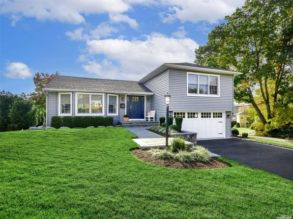 26 Derby Road, Port Washington, NY 11050