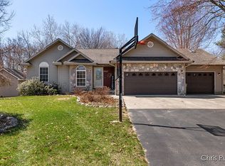 10842 Wildwood Dr, Greenville, MI 48838