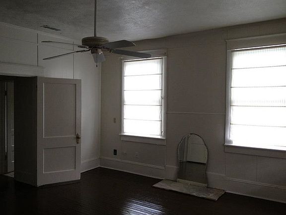 5th image of 909 Haines Ave APT F