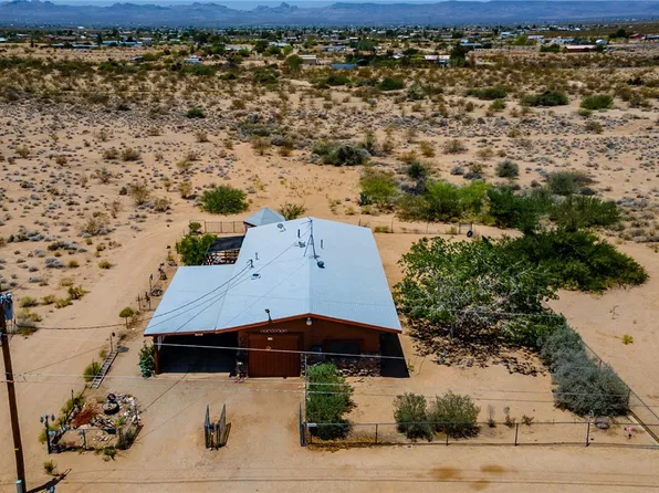 3745 N Aguila Road, Golden Valley, AZ 86413