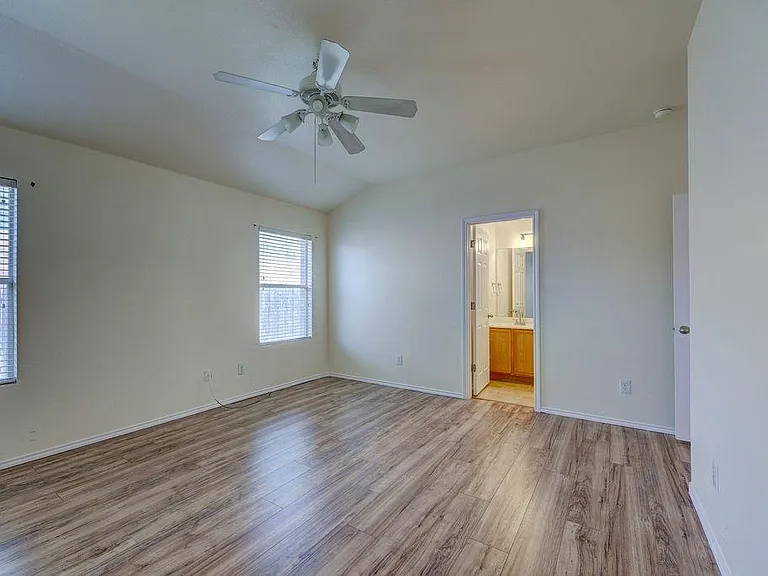 129 Dove Song Dr — Photo 21