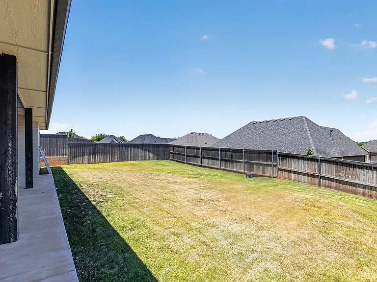709 Timber Trl — Photo 5