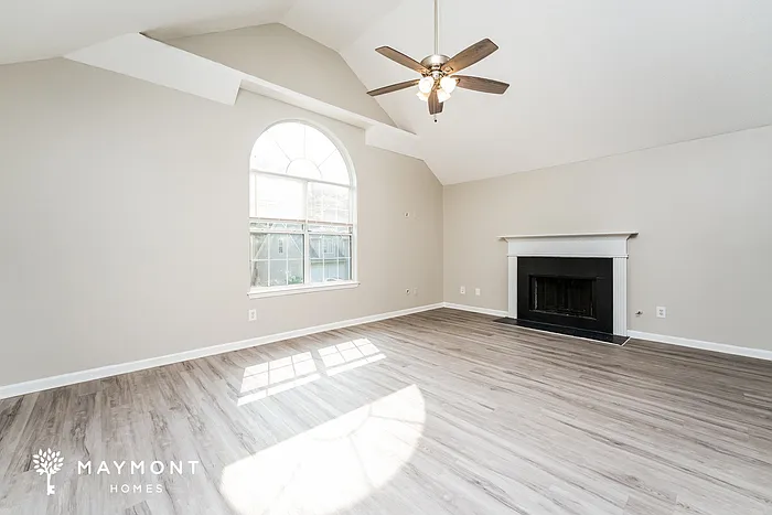 2409 Rambling Way — Photo 6