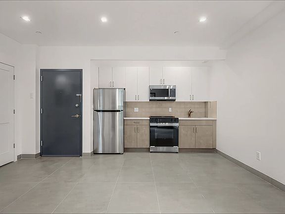 4th image of 86 Marble Hill Ave #1