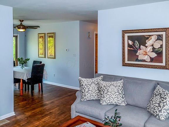 4th image of 166 Knoll Dr