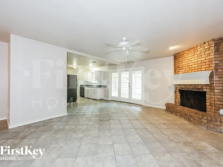 5321 Saddleback Rd — Photo 3