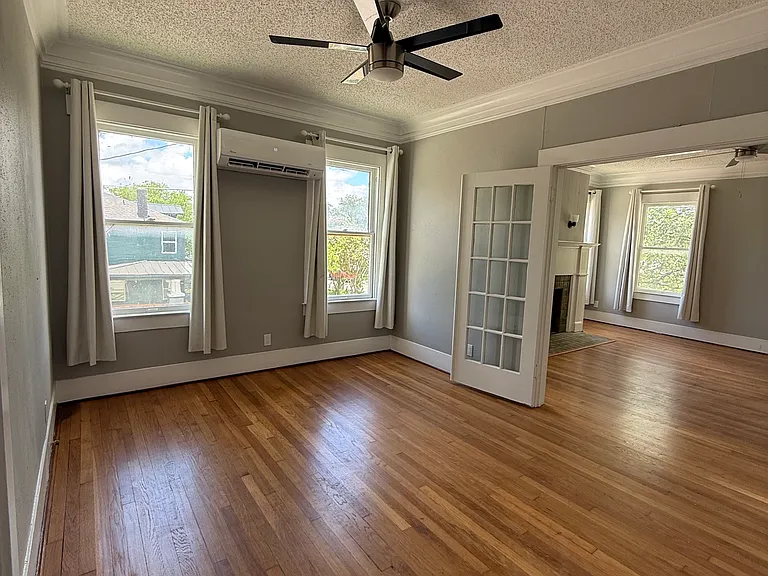 1044 W Mistletoe Ave #4 — Photo 6