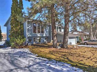10806 N College Place Dr, Spokane, WA 99218