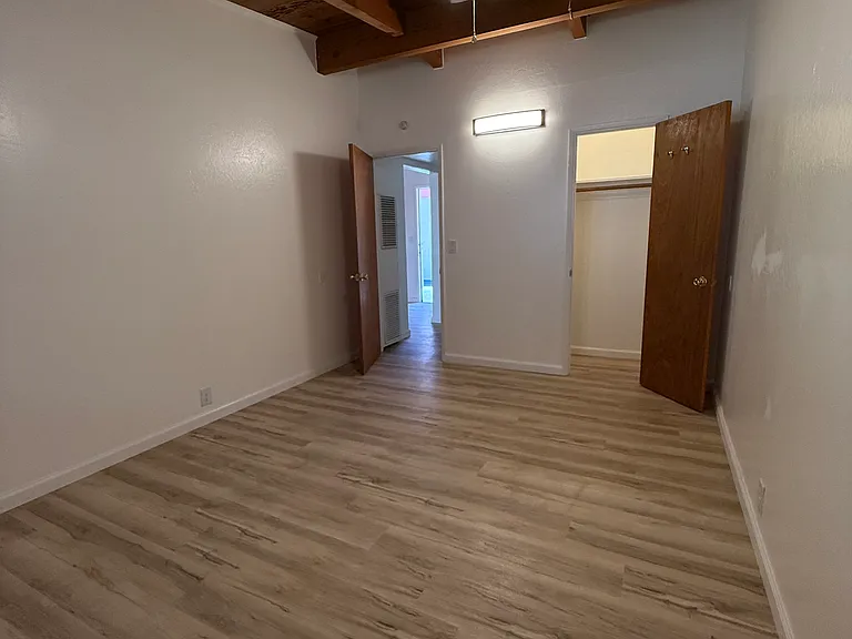 1400 W Lockeford St #5 — Photo 12