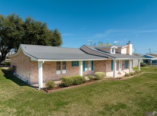 126 Callais Ln, Golden Meadow, LA 70357