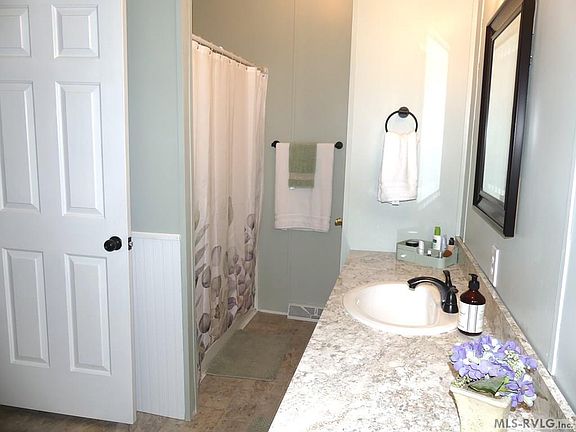 5th image of 134 Butterwood Ln