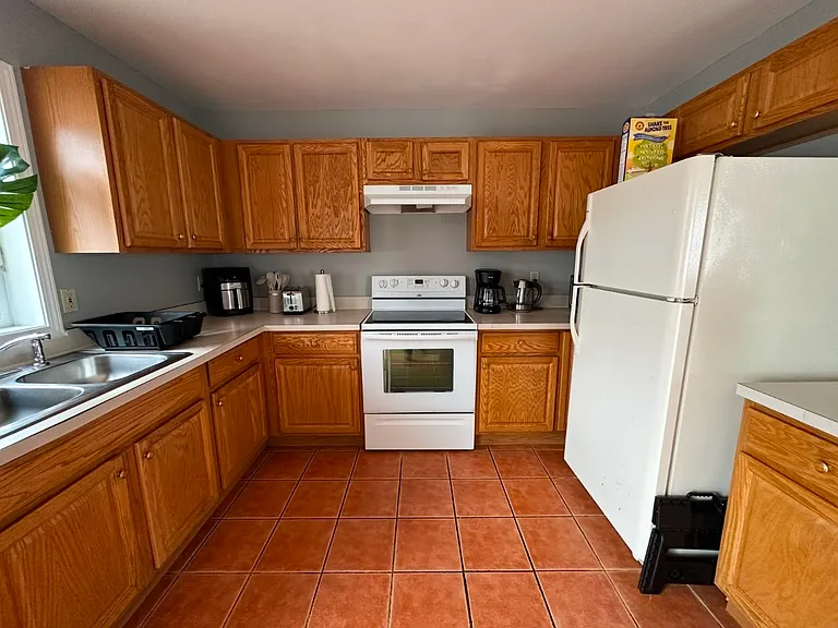 16 Belmont Cir #C — Photo 6