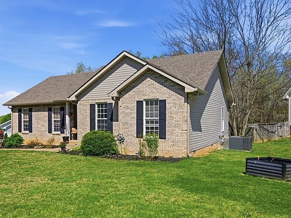 2nd image of 801 Turtle Creek Rd