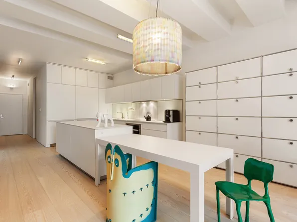 354 Broome Street image 3 of 5