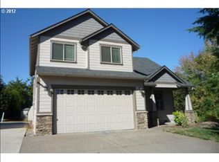 407 N 7th St, Carlton, OR 97111