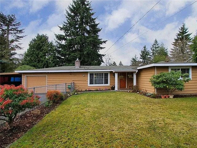 10737 124th Ave NE — Photo 1