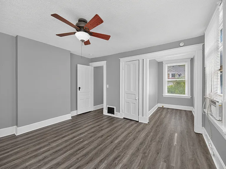 1x1 Bedroom 1x1 Bedroom