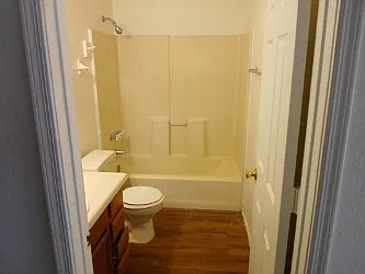 2 bed, $1,025 — Photo 4