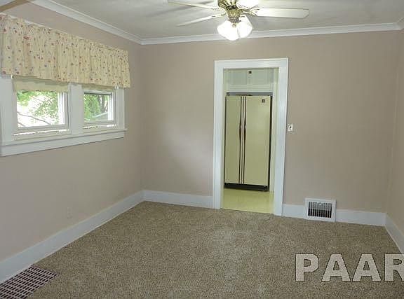 5th image of 516 W Albany Ave
