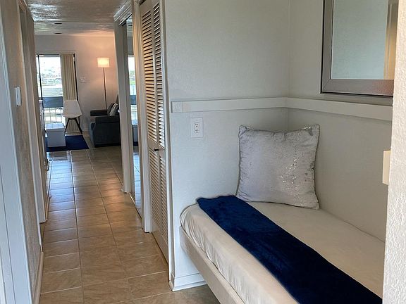 4th image of 560 Pleasure Pier Dr #101