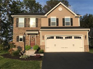 76 Willow Bridge Trl, Penfield, NY 14526