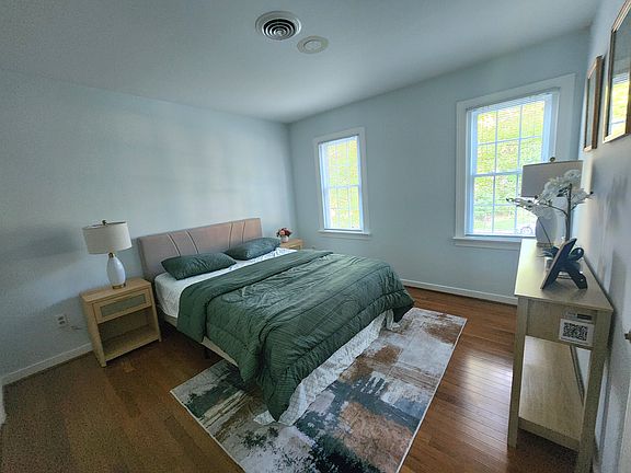 5th image of 2540 Brookstone Ln