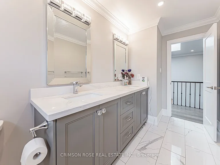1588 Stationmaster Ln #UPPER HALF — Photo 28
