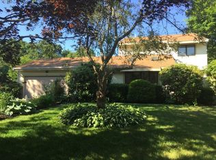 54 Montgomery Dr, Plymouth, MA 02360