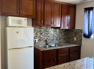 9014 Burnet Ave, North Hills, CA 91343