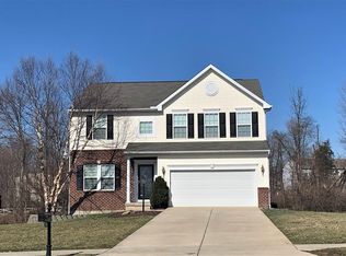878 Trappers Xing, Milford, OH 45150